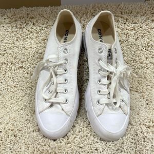 Converse White Women's Lug Sole sneakers